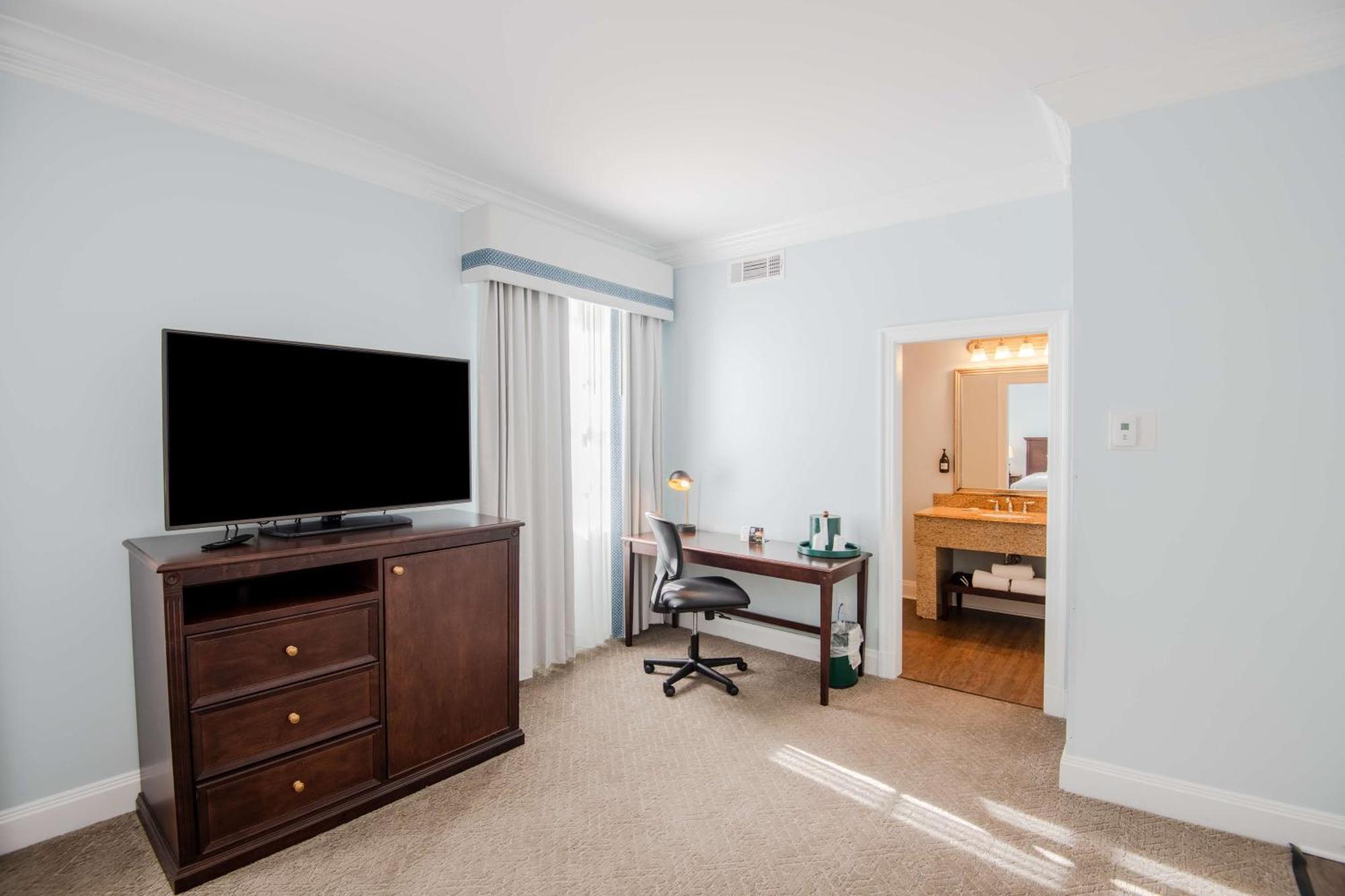 The Founders Inn & Spa Tapestry Collection By Hilton Virginia Beach Bagian luar foto